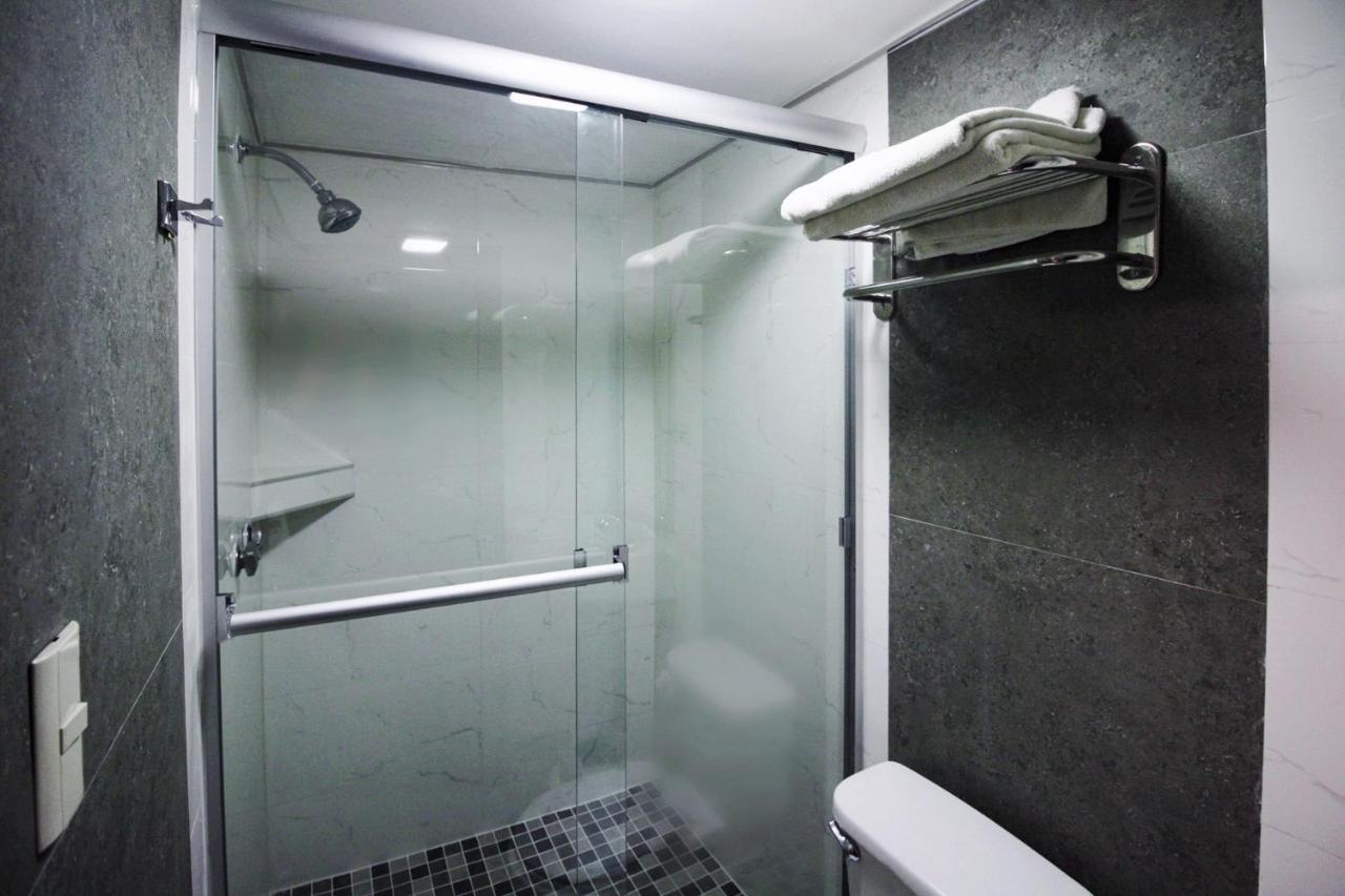 Hotel Roma Matamoros  Bagian luar foto
