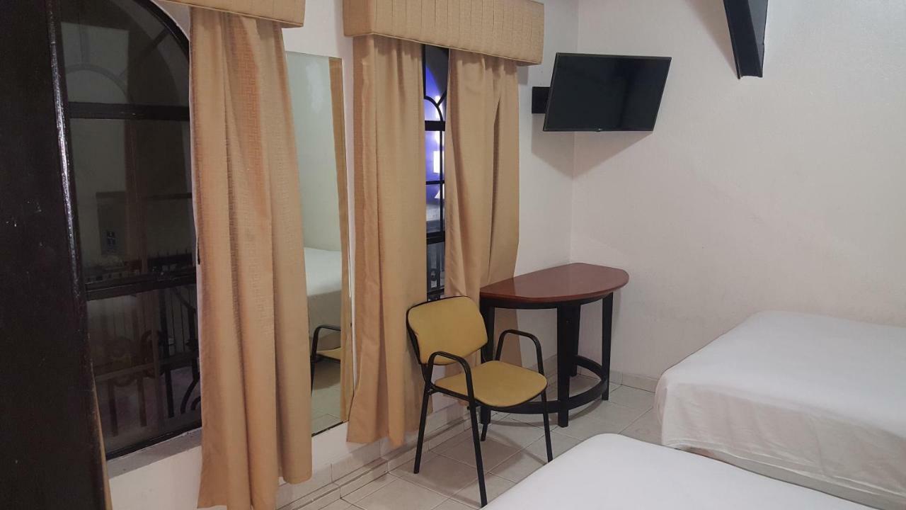 Hotel Roma Matamoros  Bagian luar foto